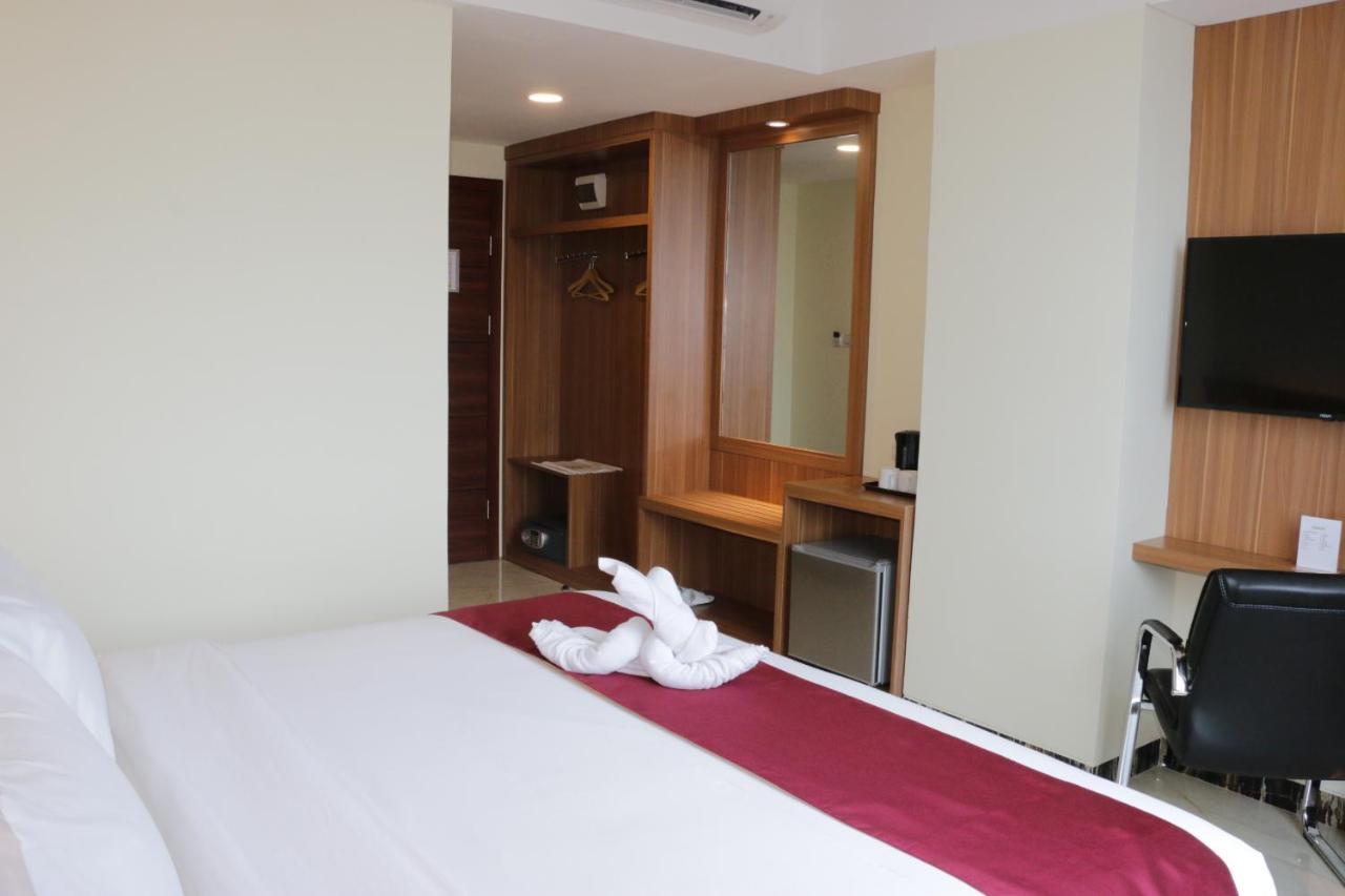 Hotel Horison Sentani Nefaar Exteriér fotografie